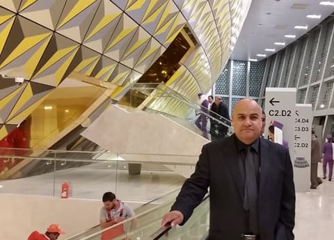 Gérard Jalloul sur le site de la salle de spectacle de Constantine